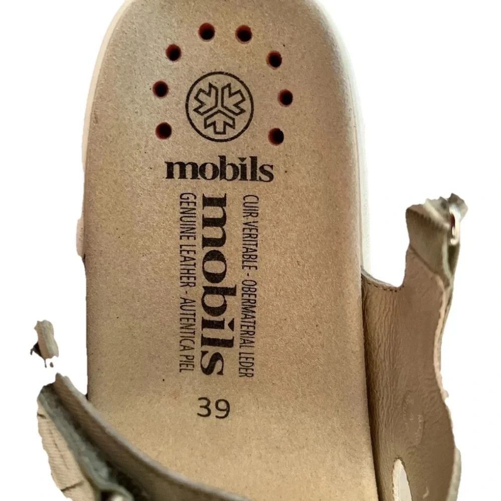 MEPHISTO BRITANY SANDALS - LIGHT KHAKI LIAM - SIZE 8.5 (EURO 39)
